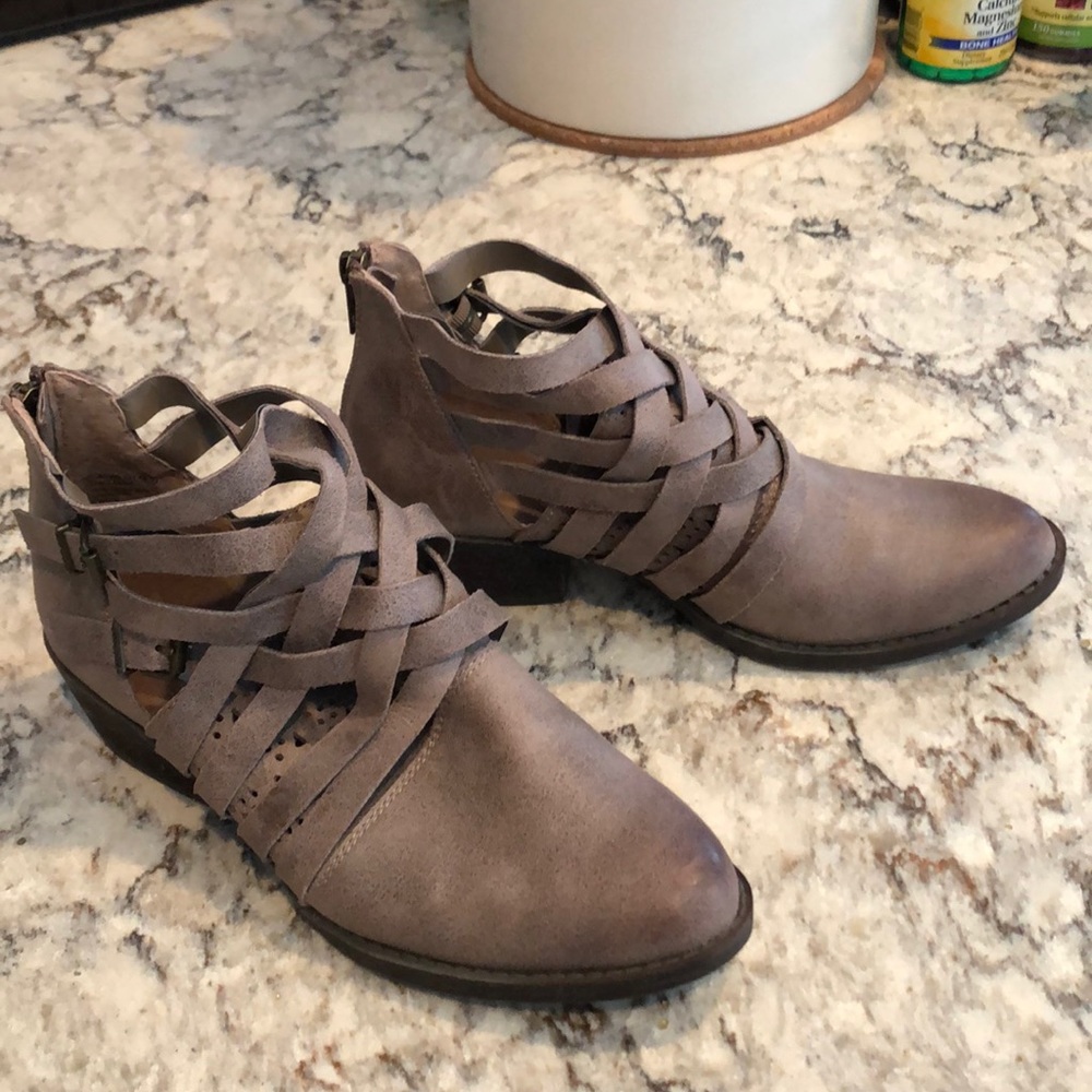 Taupe colored Bootie Shoes